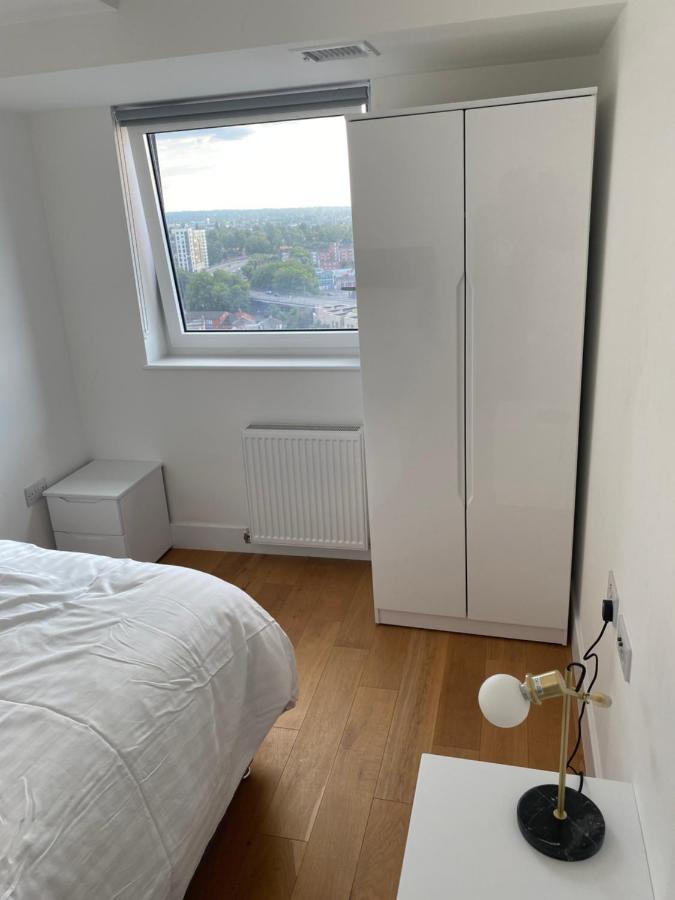 Morden 1 Bedroom City- Apt Central Stylish Living 크로이던 외부 사진